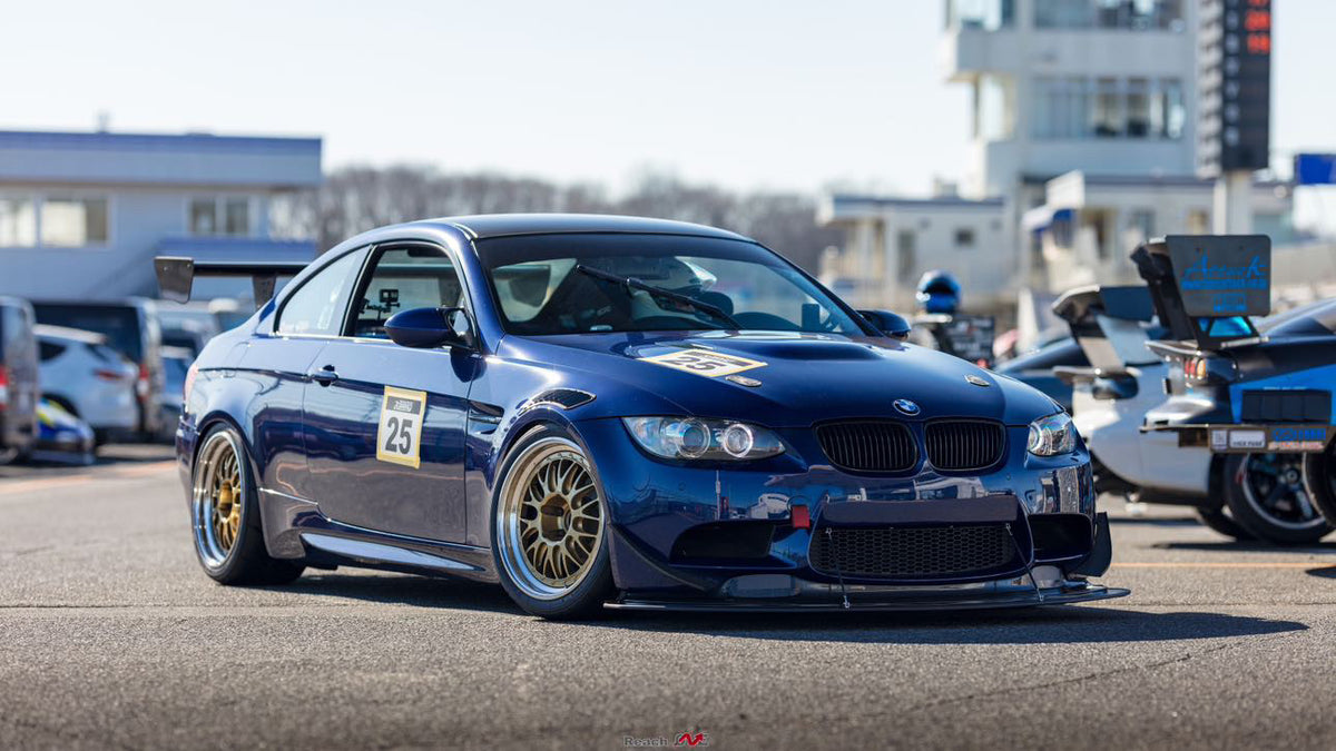 Blue BMW E92 M3 with upper fender vents installed