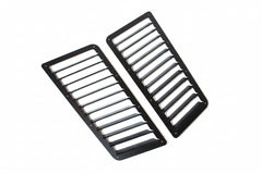 Rear window vents, angled view