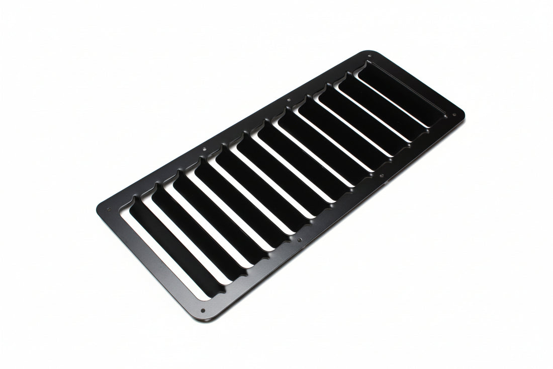 Rear window vent louver, close-up