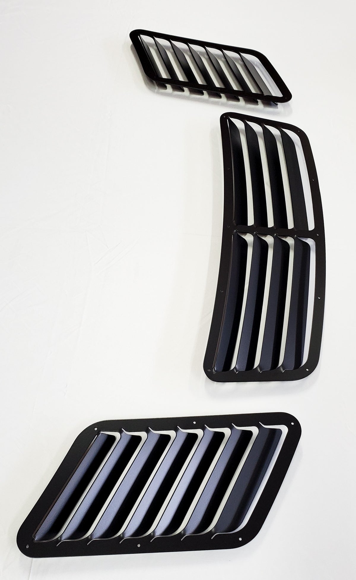 BMW E36 hood vent set, center and two sides